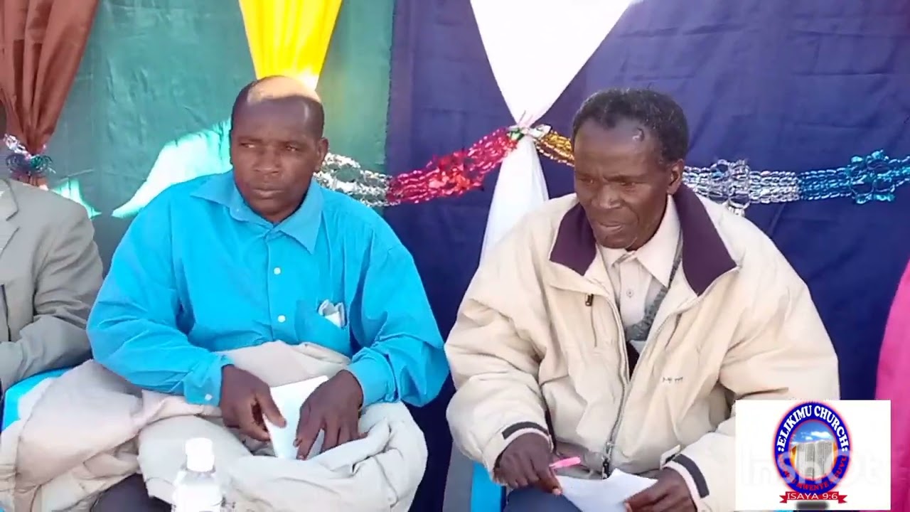 Askofu Lusia chaula akihubiri katika semina katika Kijiji cha isapulano makete