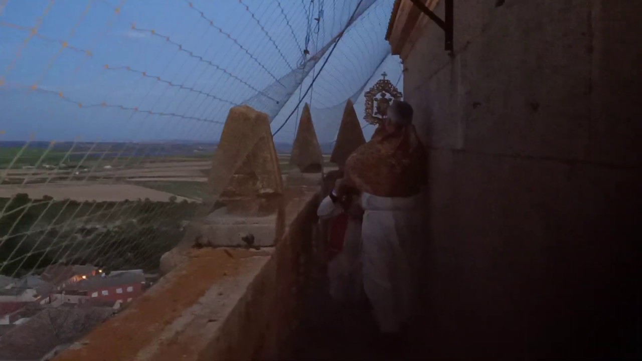 26-03-2020 Bendición desde torre de Yepes con Sta Reliquia pidiendo fin de pandemia coronavirus (1)