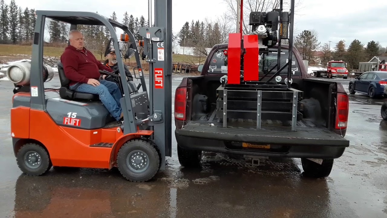 Hud-Son HFE-30 HOMESTEADER sawmill