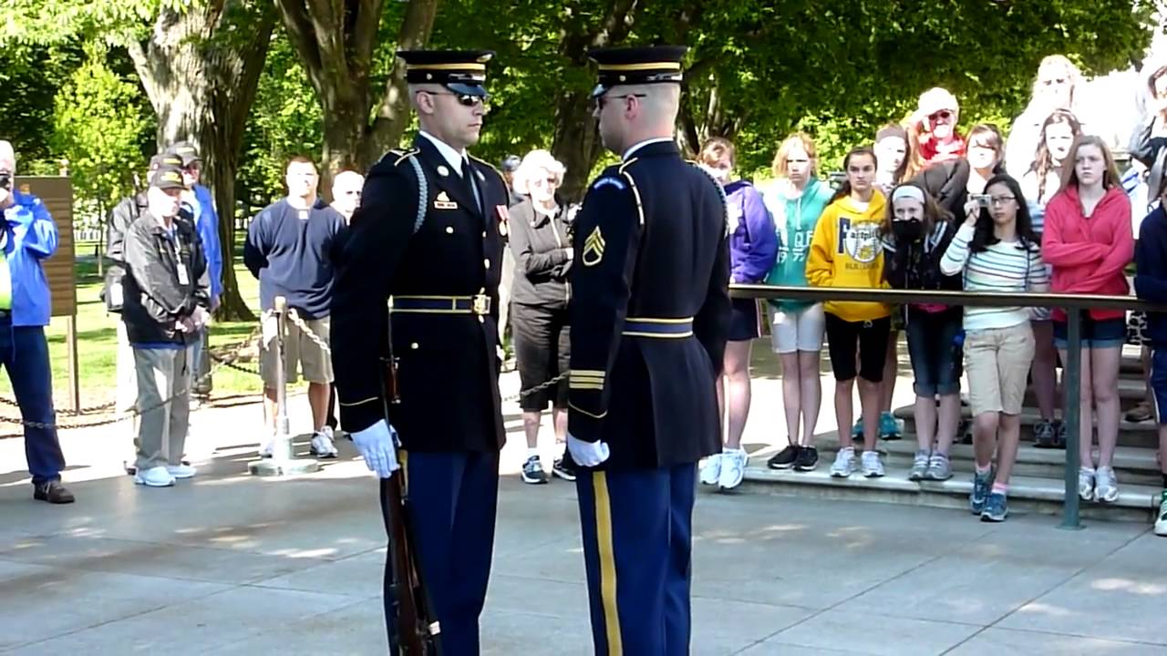Changing of the Guard at Tomb of the Unknown Soldier.MTS