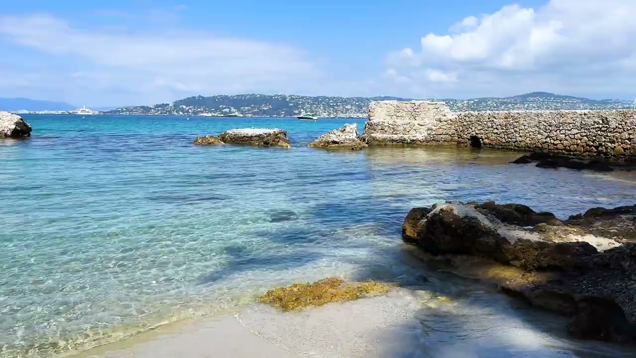Beach Ambience on The French Riviera: Relax On The Most Famous Coast In The World