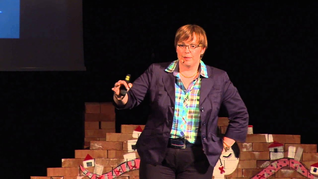 Družba nadzora pomeni konec družbe razvoja! | Nataša Pirc Musar | TEDxNovaGorica