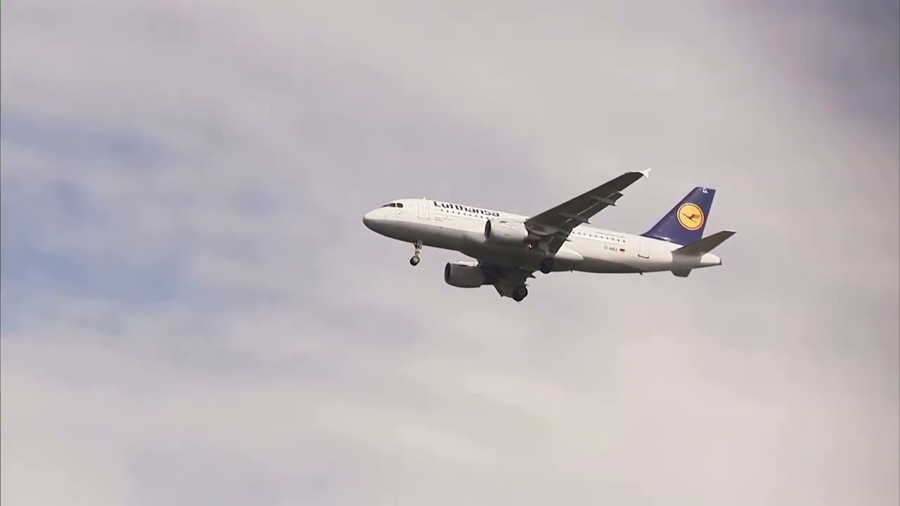 Lufthansa sees return to profit this quarter