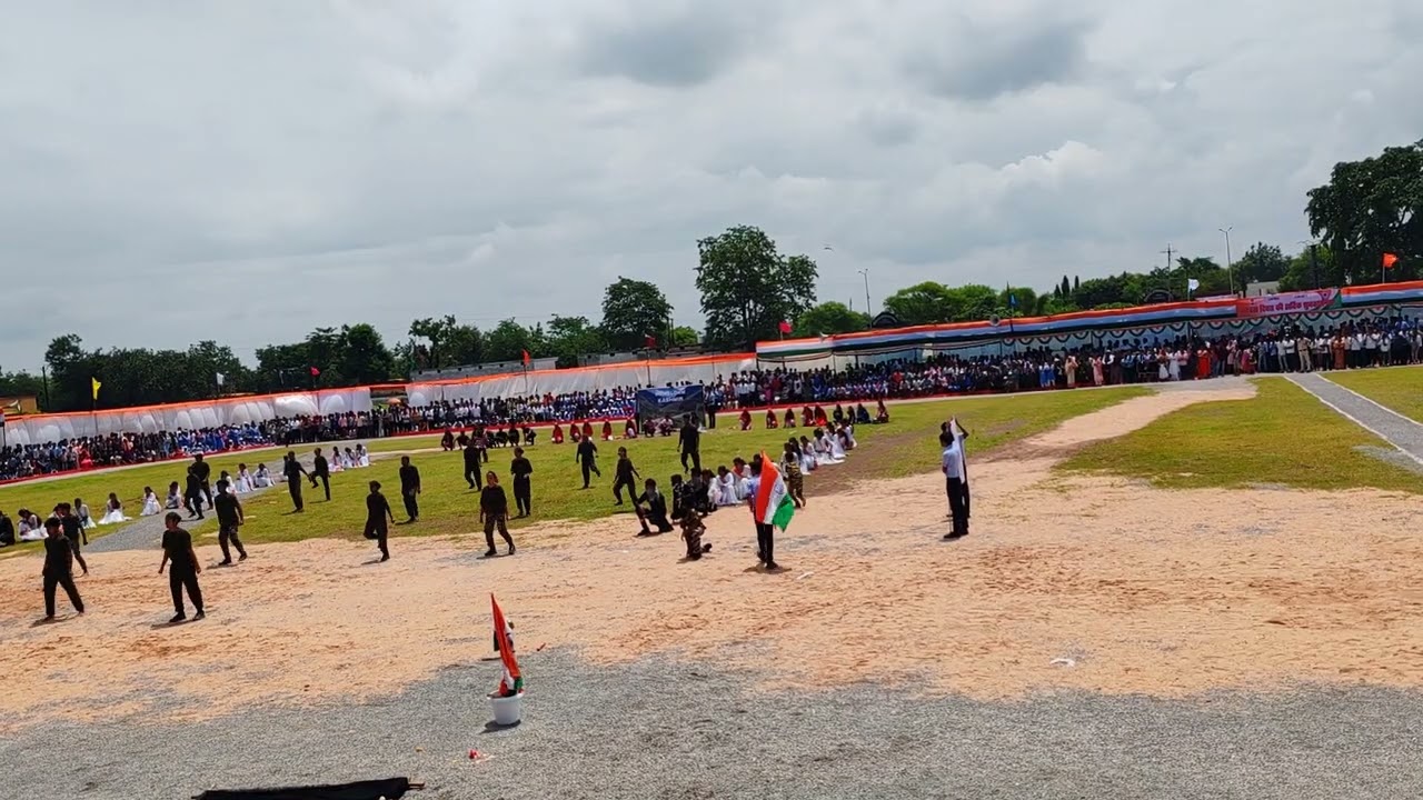 15 August 2025 PM SHRI SAGES MULTIPURPOSE SCHOOL SARANGARH Performance Khelbhatha maidan