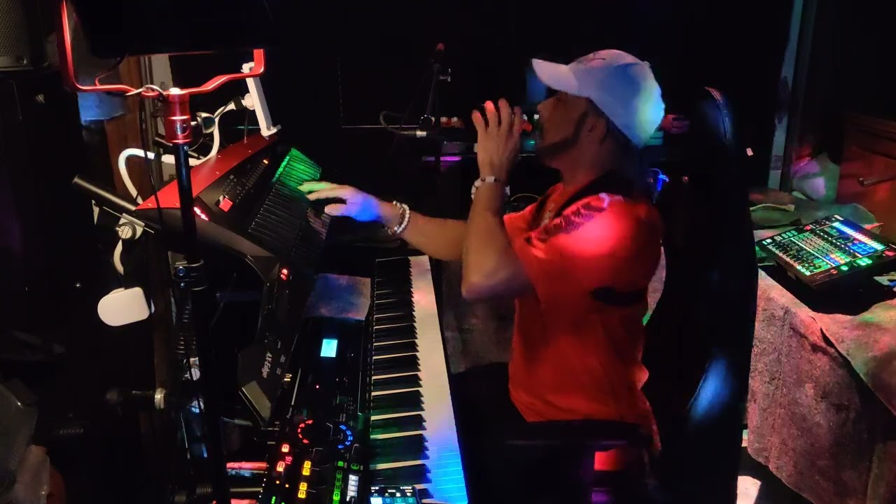 Funk Vibing + Roland AX Edge Vocoder + Roland DS88 