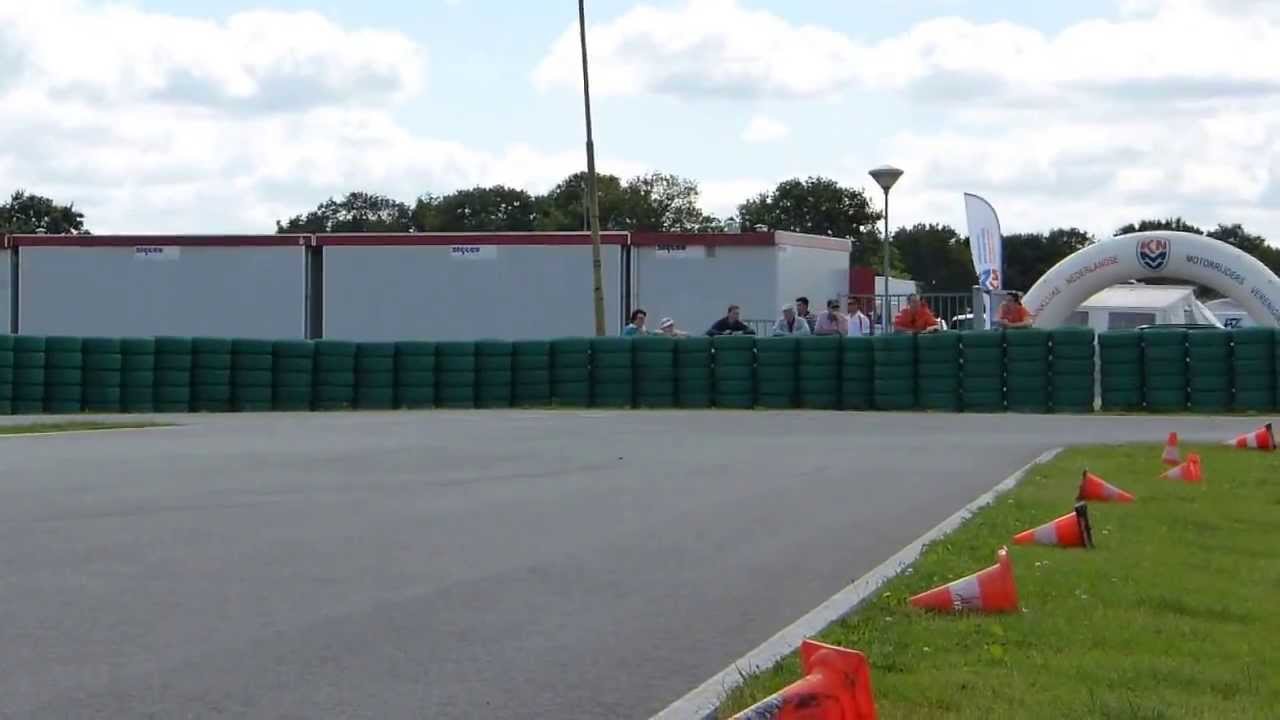 Racecamp - 8 aug 2013 - bocht voor bocht - 12 uit