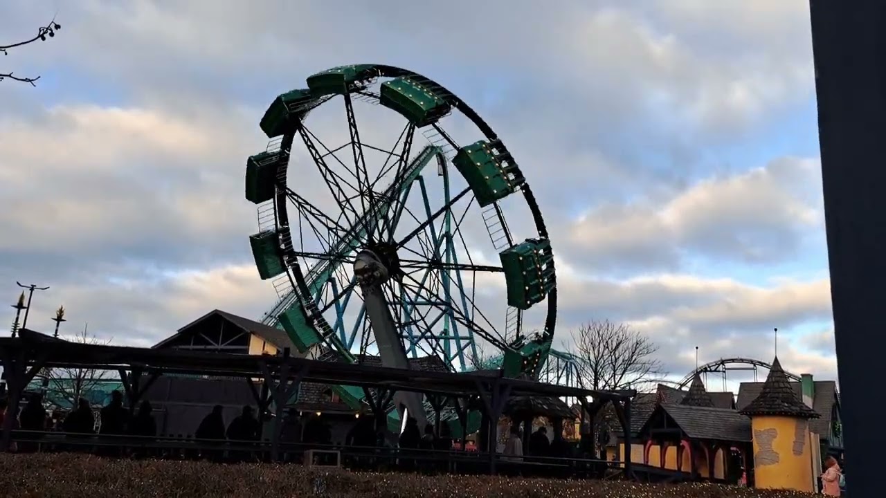 Wilde Knight Mares @ Canada's Wonderland - Huss UFO