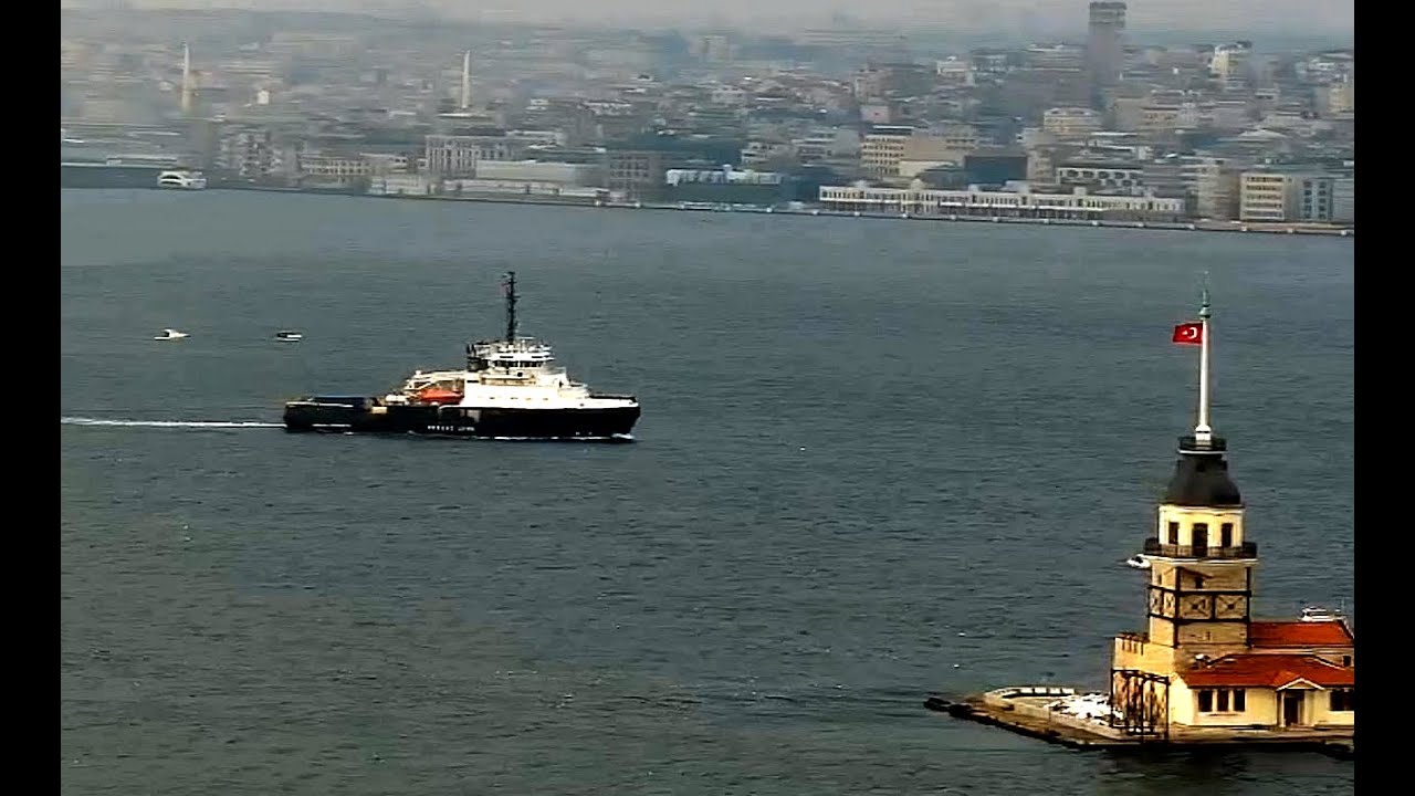 ВМФ России СБ-739 Спасатель Василий Бех буксирует тральщик Босфором Авария или экономия солярки?! :)