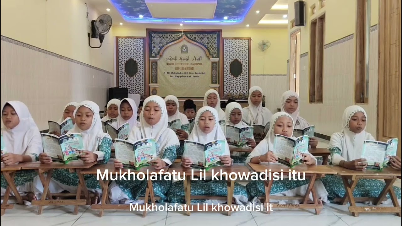 Nadhom Mengaji dengan Buku Nadhom Tajwid Taman Petunjuk