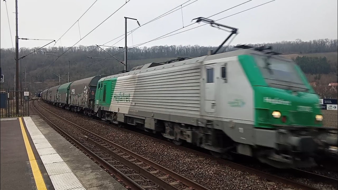 27107 E Hexafret plats Bachés Citernes portes autos Gaziers Le Bourget ➡️ Woippy Triple Sifflets 
