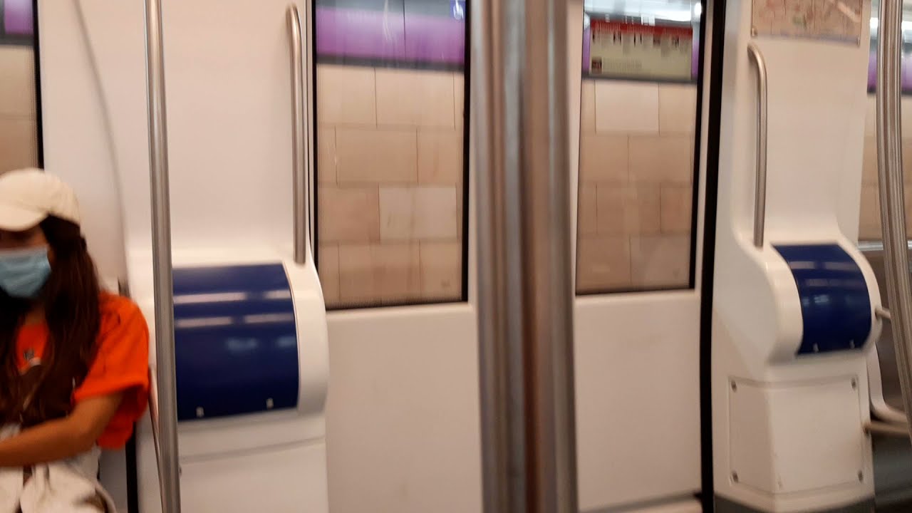 Metro L2 Trayecto Sagrada Familia - Verneda en Serie 9000