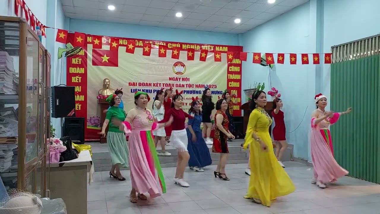 Nhảy noel 2025