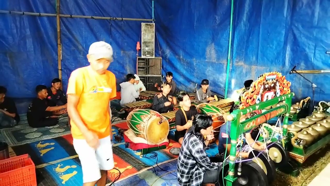 Gending pembuka Wahyu Budoyo serang kalikajar