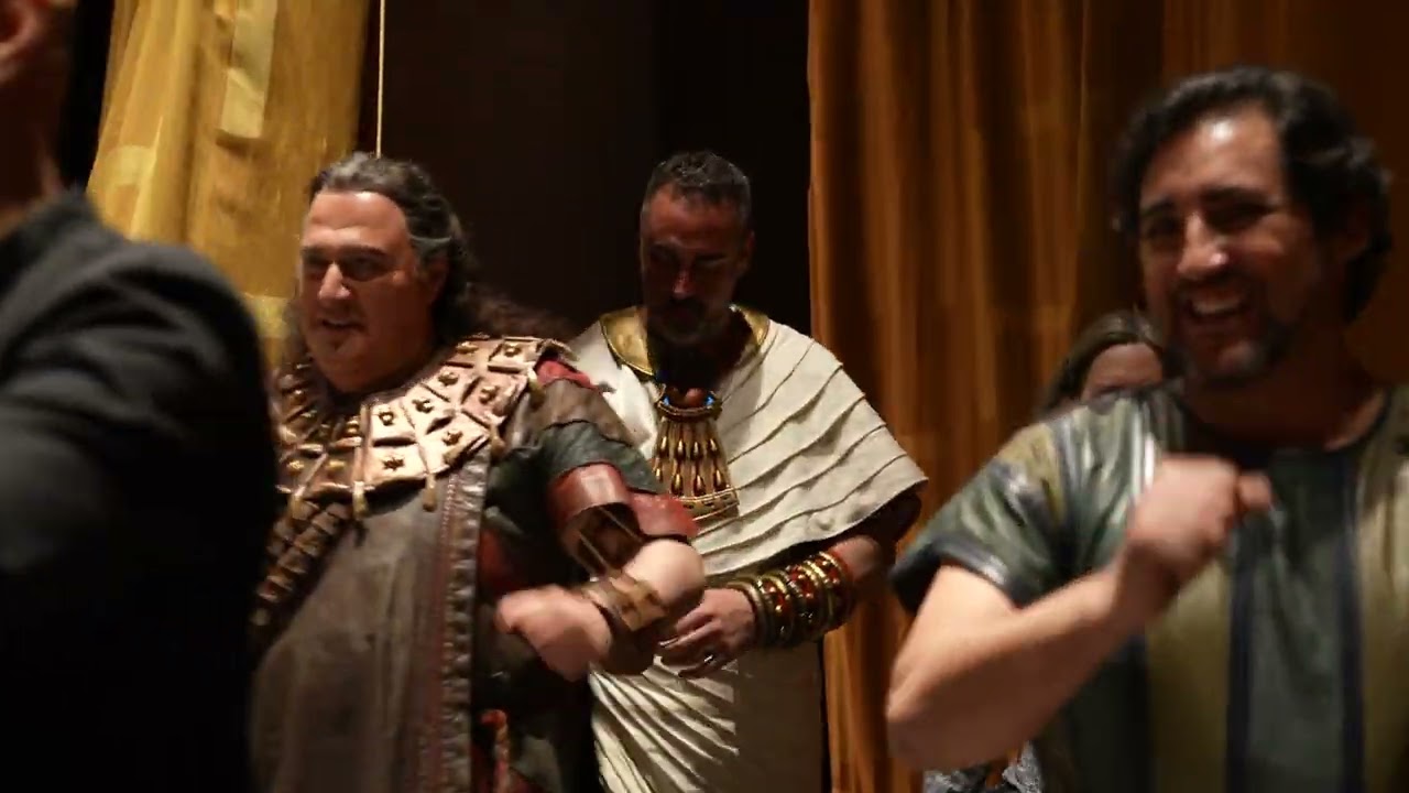 When the curtain comes down at the Metropolitan Opera - Christian Van Horn