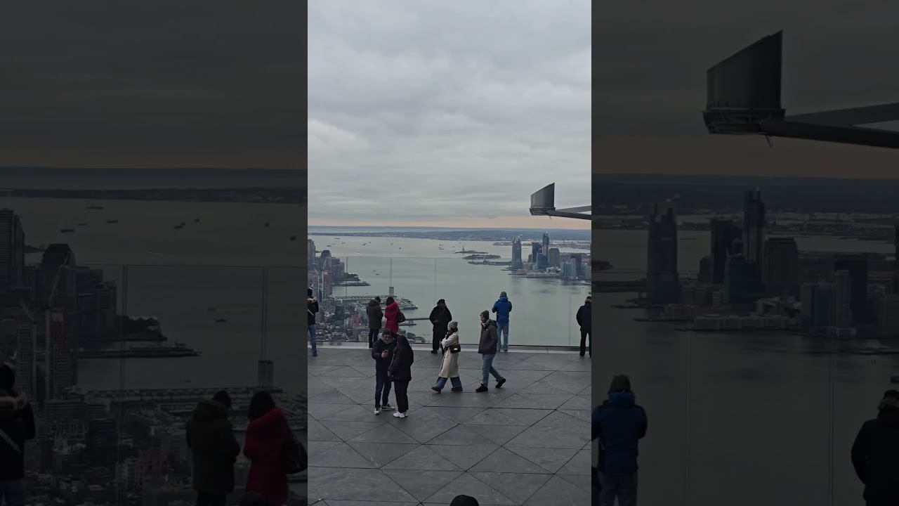 The Edge Observation Desk en el piso 100 de Hudson Yards Nueva York, a 345 metros de altura