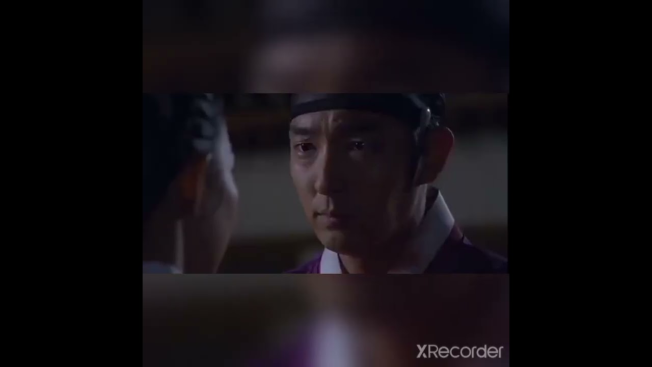Lee Joon-Gi (kissing scene 🥰❤❤)