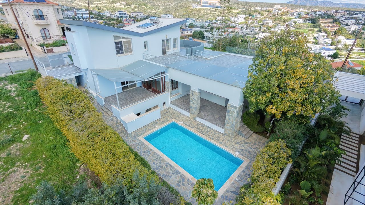 For Sale: 3 Bedroom Detached House in Agios Athanasios
