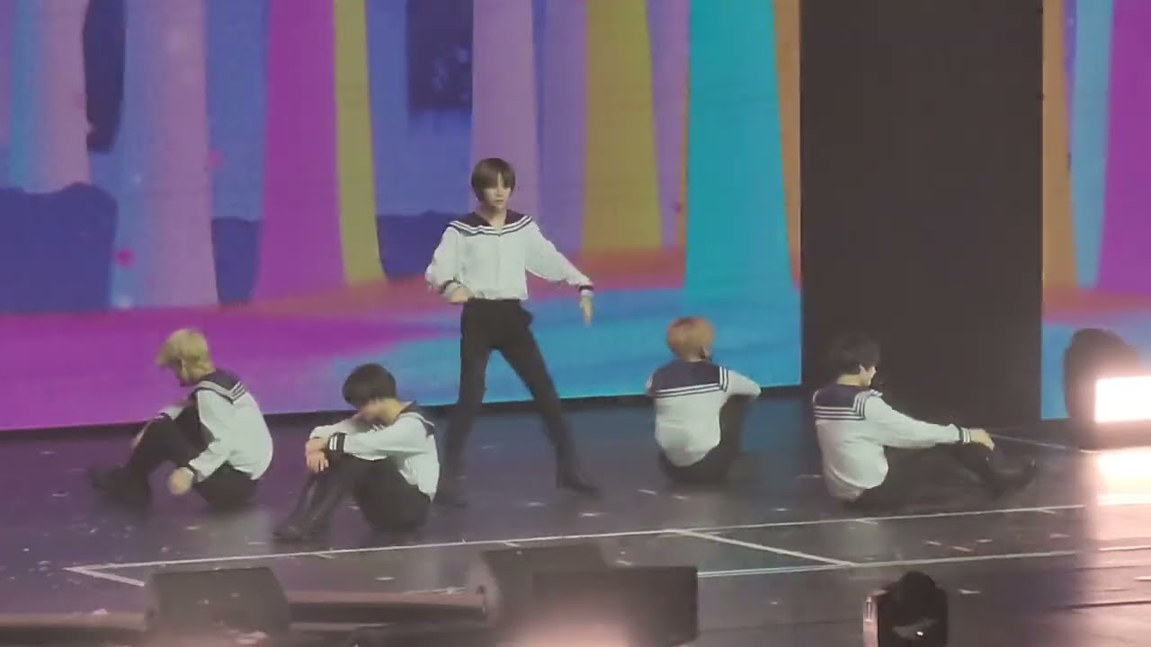 TXT WORLD TOUR ACT : LOVE SICK in Manila | CROWN, Magic Island, 9 and Three Quarters, Blue Hour