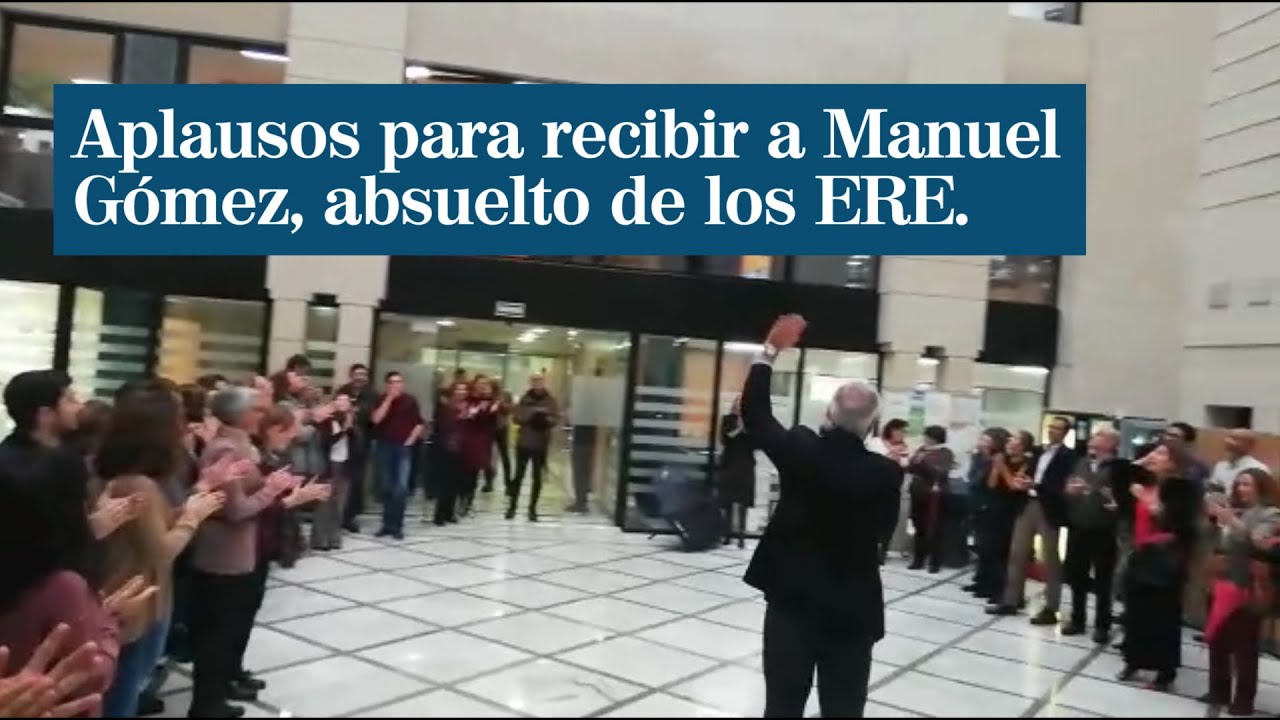 M&aacute;s de un minuto de aplausos para recibir al ex interventor general de la Junta absuelto en los ERE