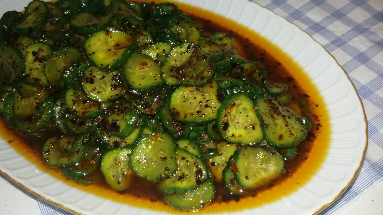 LOKANTALARDA MİNİCİK KAPLARDA GELEN O MUHTEŞEM SALATA TARİFİ SİZLERLE #Salata #meze #kolaysalata