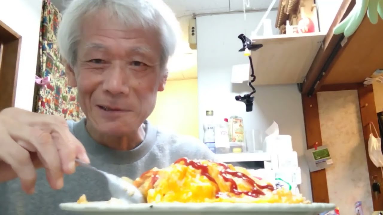 おいぼれで～す、とんでもねぇくらいうんめ～！！海老オムライス、やっちまったぜ！！