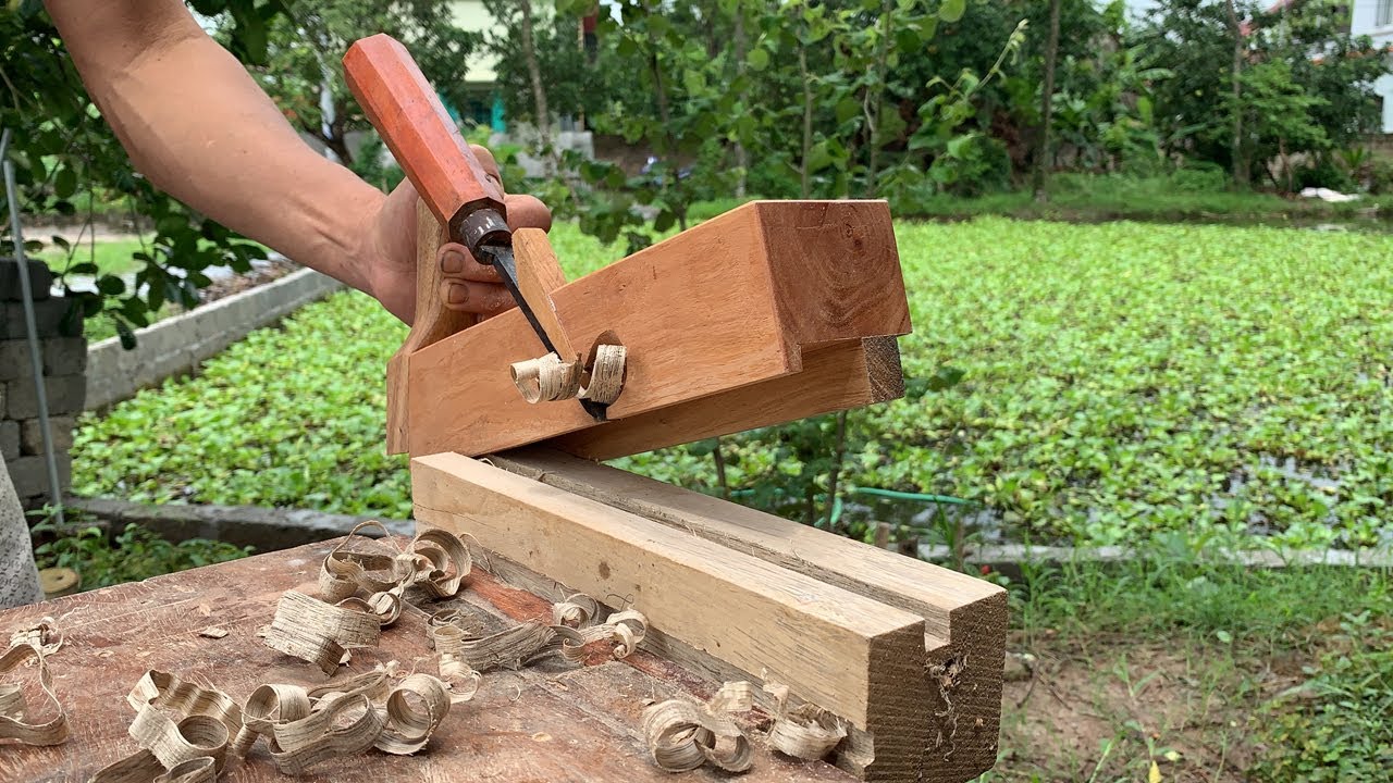 Amazing Traditional Wooden Moulding Plane   Making Simple Cabinet Doors Hinges Do Not Use Machines