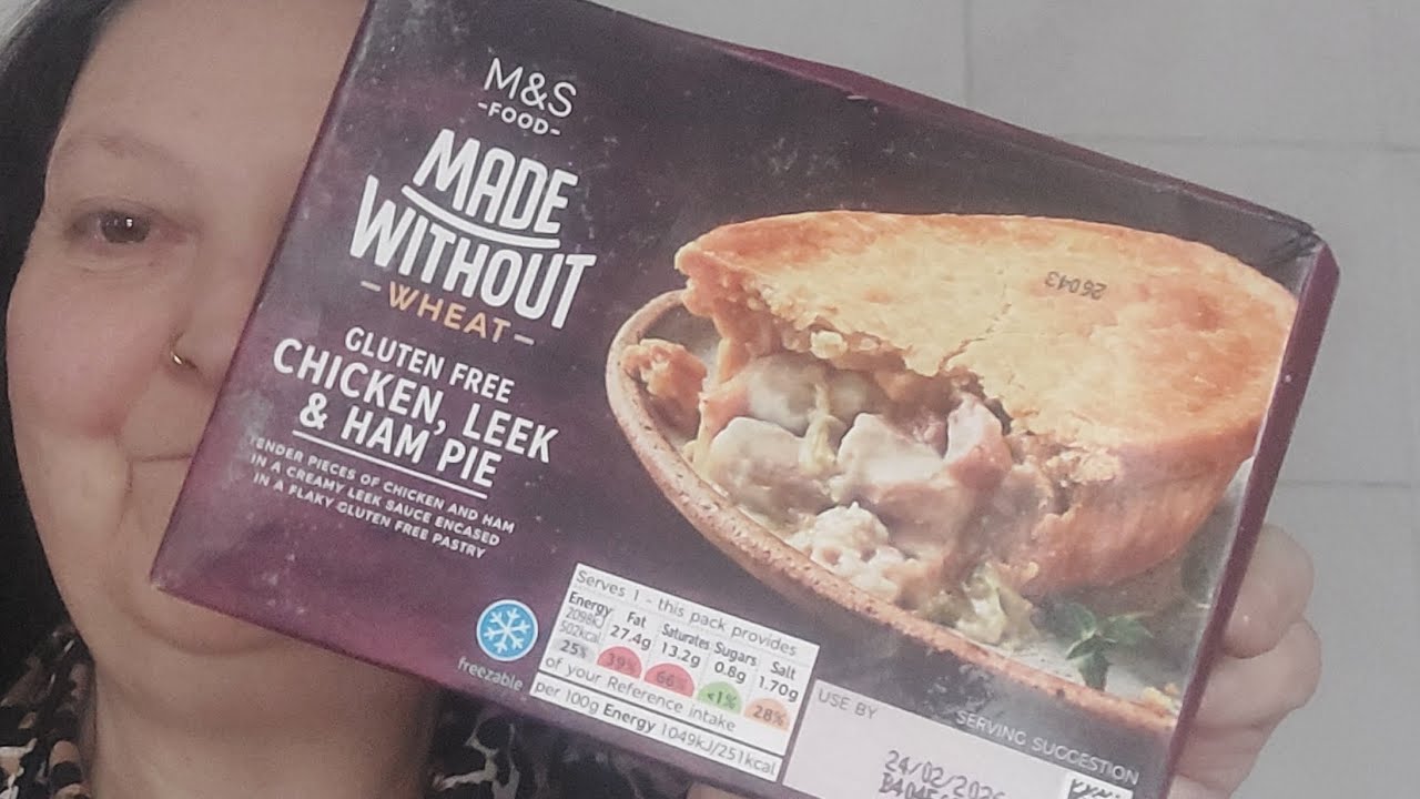 M&S Chicken, leek & ham pie #productreview #pies
