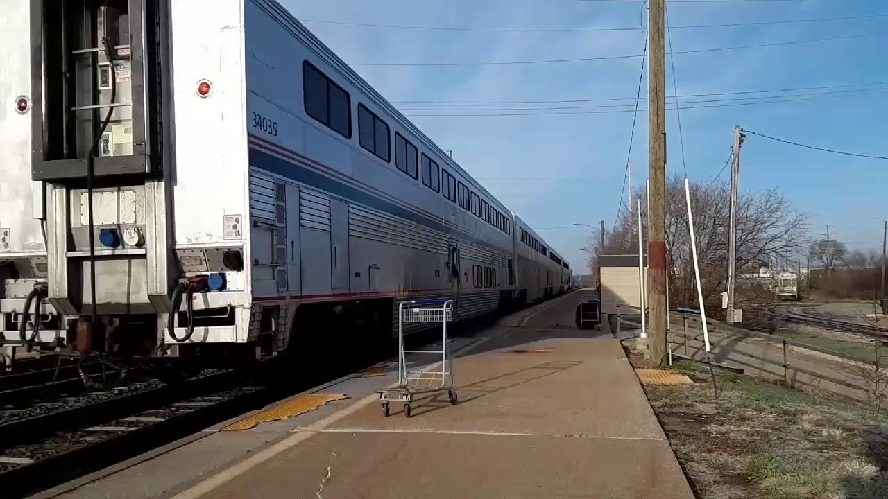 Railfanning South Bend station 11/14 and 11/15, and cool lashups.