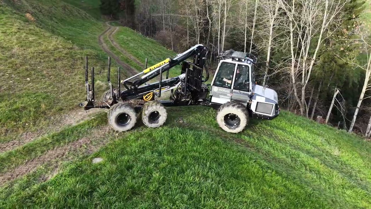 Neuer kompakter Forwarder Malwa 🇨🇭🪓🪵 für Doppmann Forst und Maschinenbetrieb GmbH