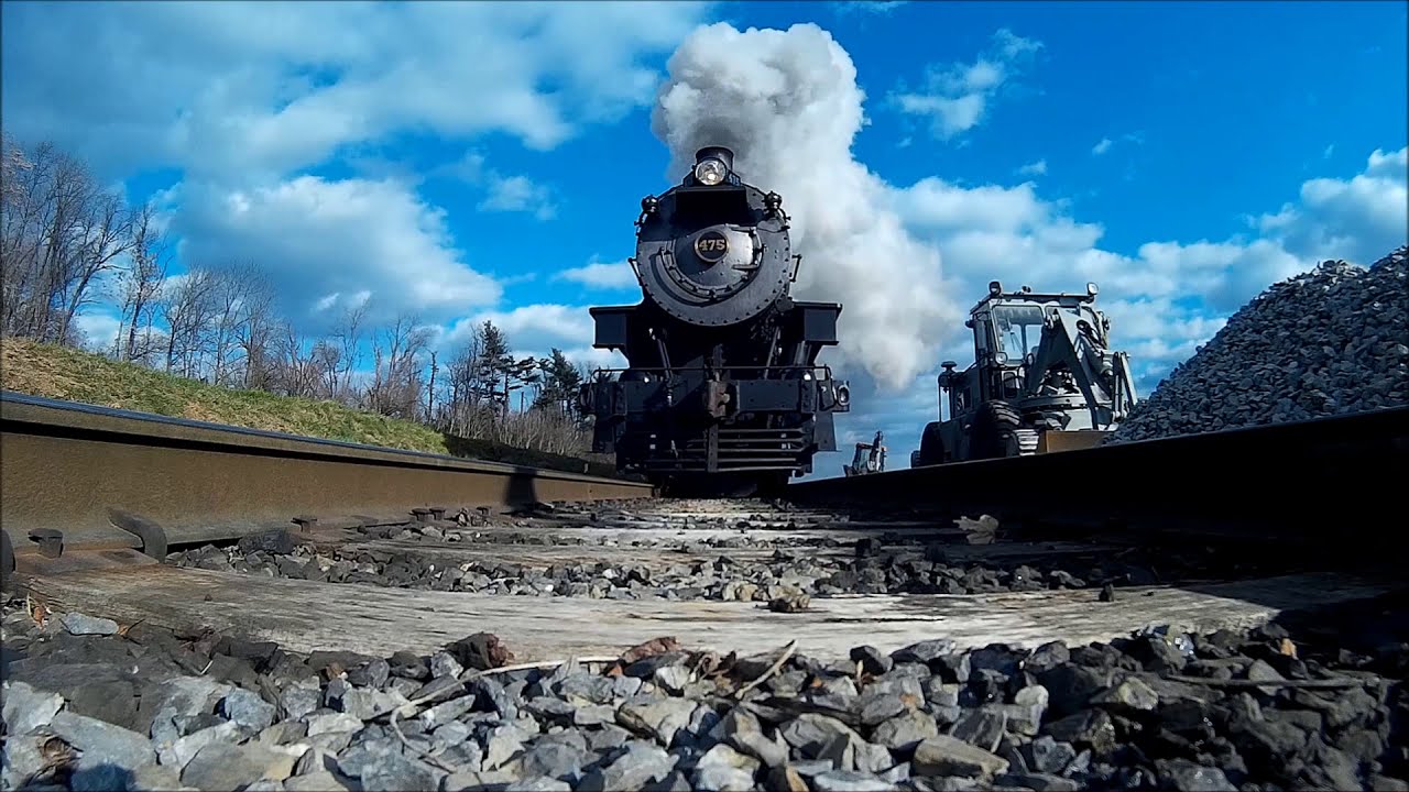 Strasburg's Santa Trains 12/19/2015 475 and 89 freight HD