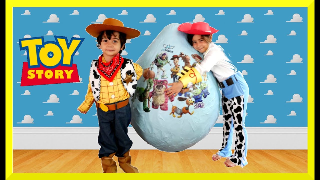 Giant Egg Surprise filled with Toy Story Toys!! Kids pretend play video with Awesome Toys Collector!