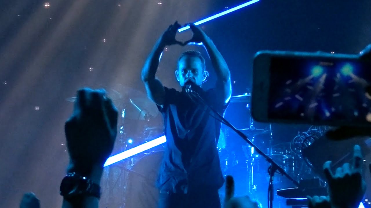 M83 - Outro (Live In Seoul, Korea @ Blue Square Hall)