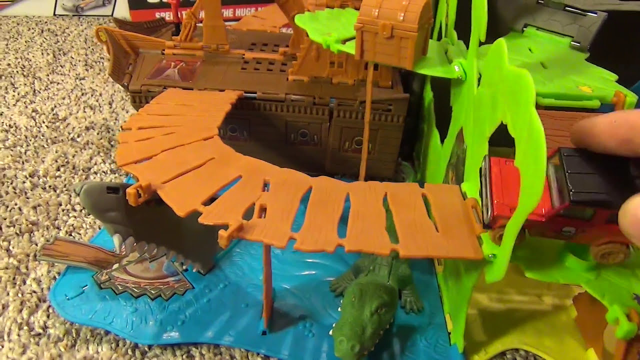 Matchbox Pop Up Pirate Land Adventure Set - Unboxing and Demonstration