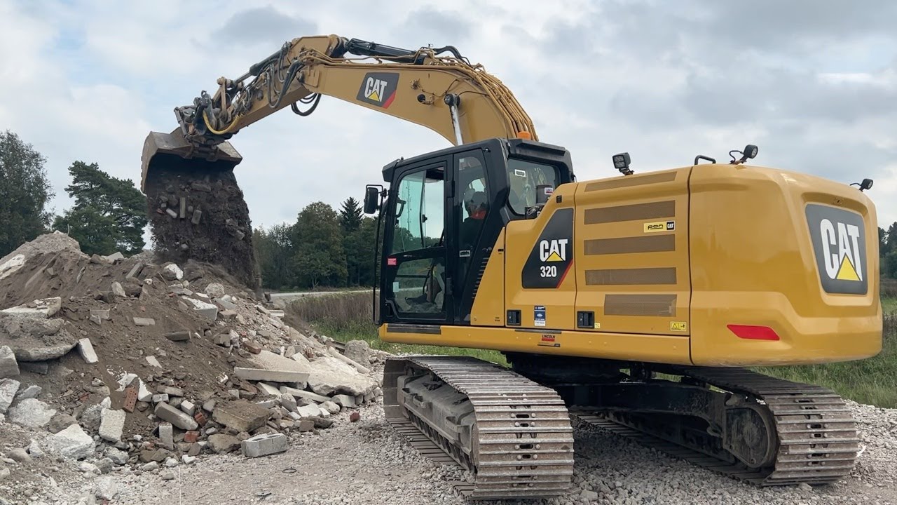 Köp Grävmaskin CAT 320 på Klaravik
