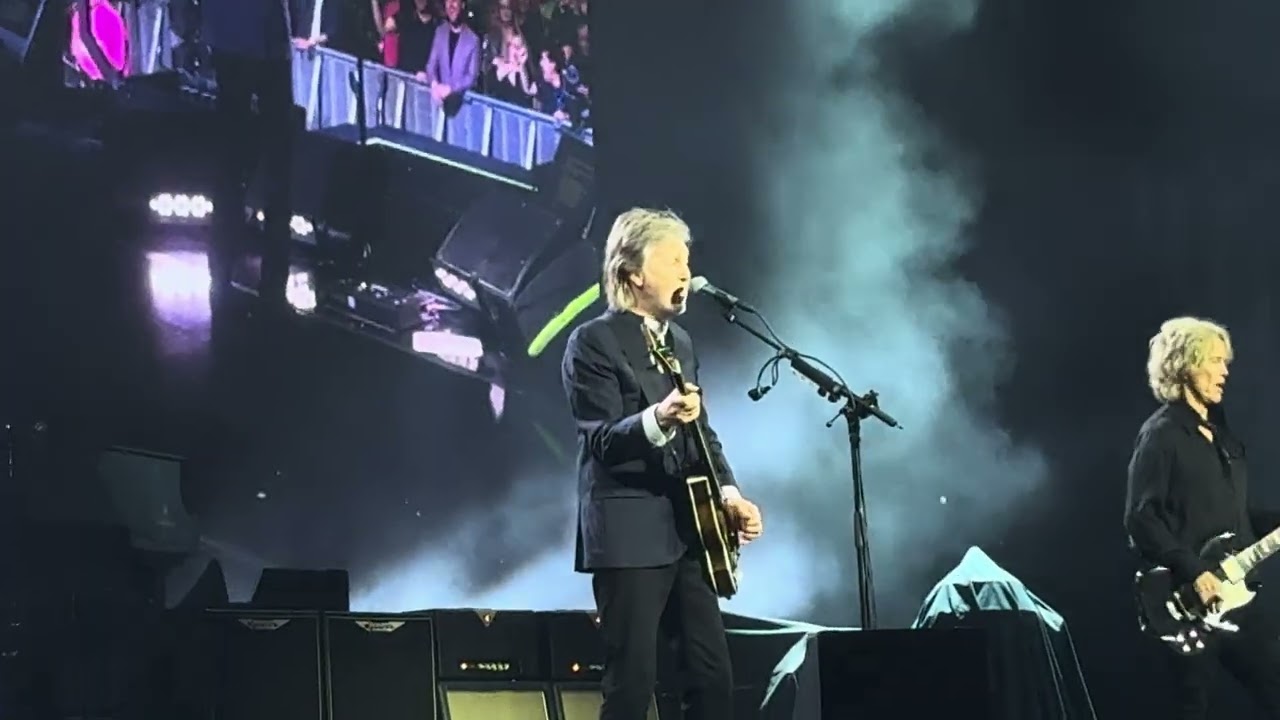 Paul McCartney - A Hard Day’s Night / Junior’s Farm (Got Back Tour 2024 Live in London 19-12-2024)