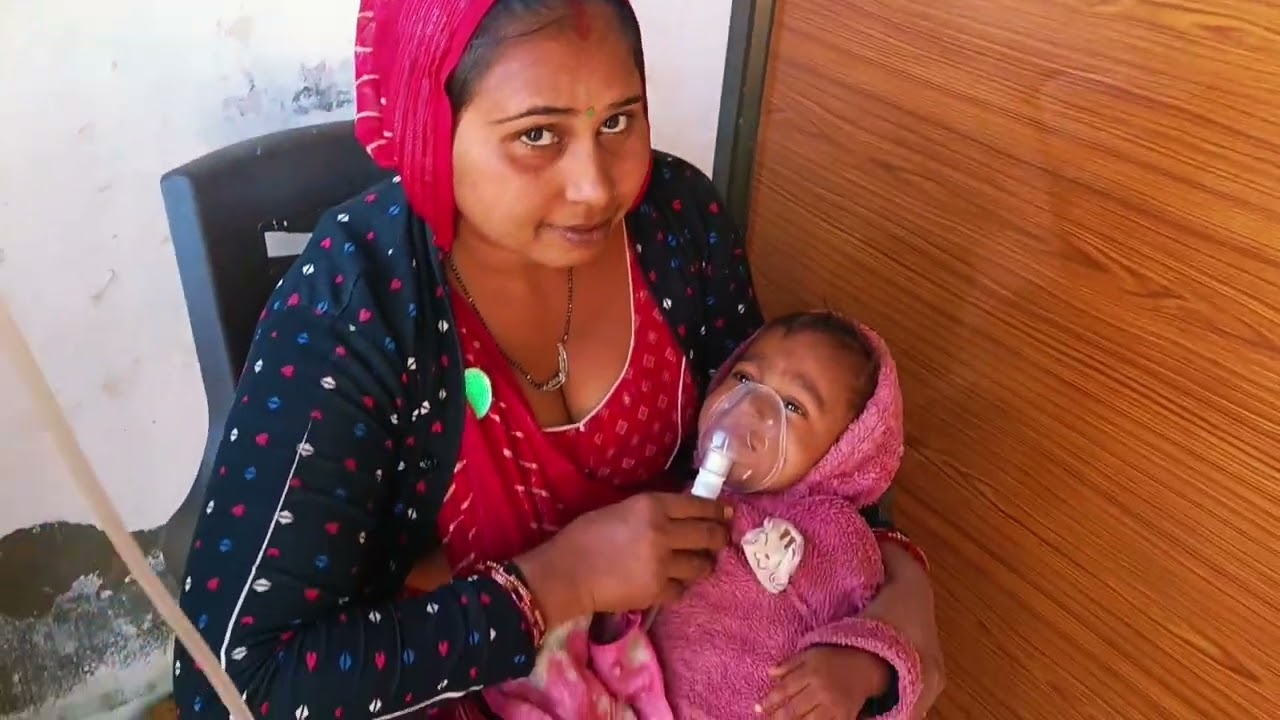 રોડના પટ્ટા પાડવાનું કામ ચાલુ