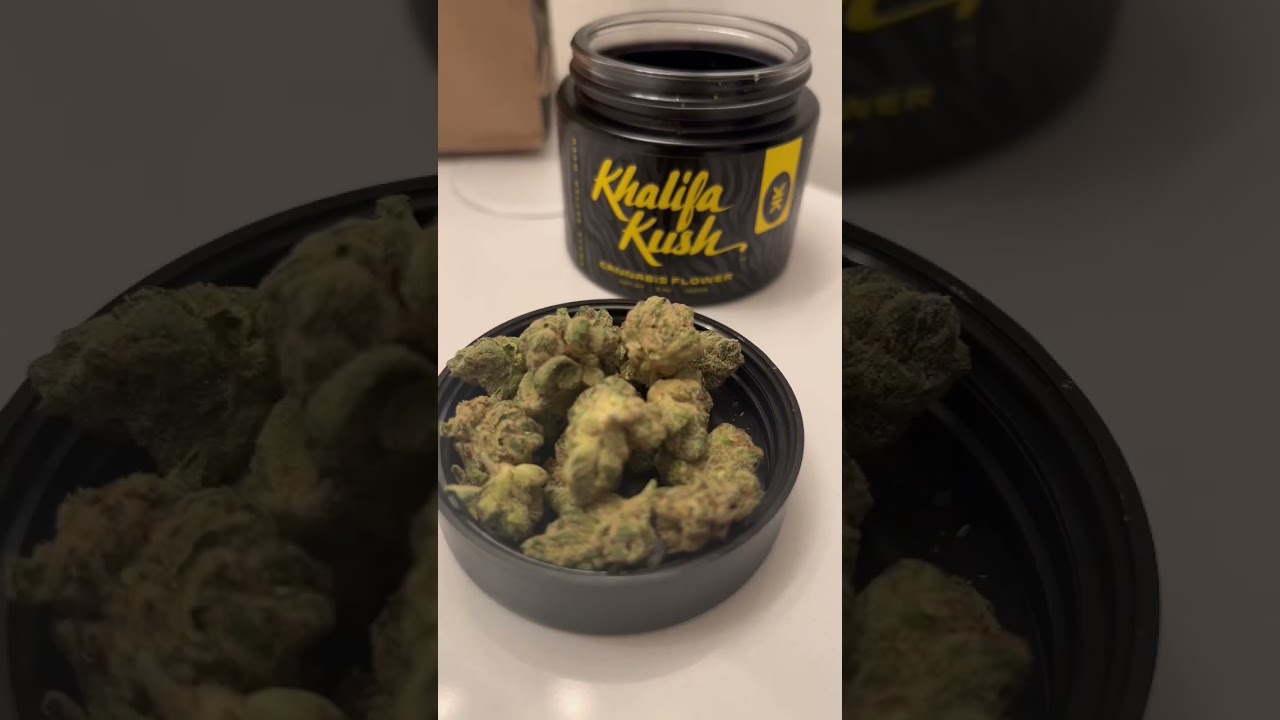 MD was finally blessed w/ KK🍃 unbox Khalifa Kush with me #420daily #smokesesh #blackgirlvlogs