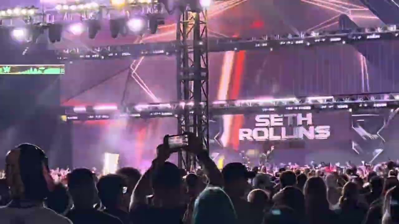 SETH ROLLINS CASHES IN MITB AT SUMMERSLAM 2025 LIVE CROWD REACTION!!!!!