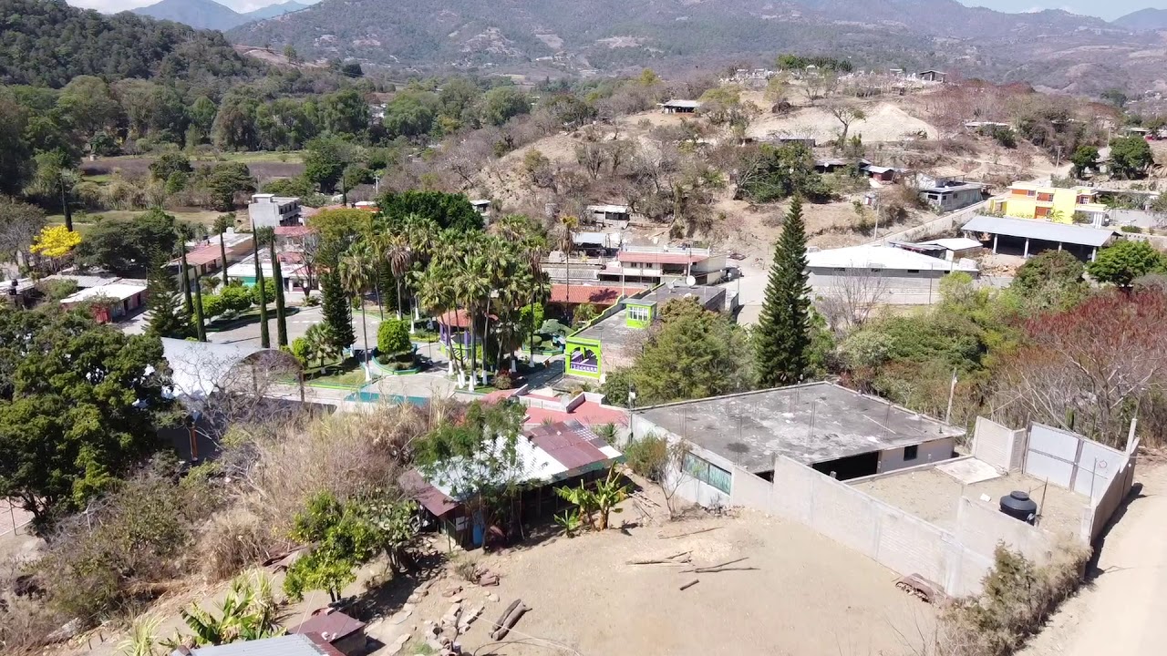 Santa Maria Sola de Vega, Oaxaca, M&eacute;xico.  Video Aereo.