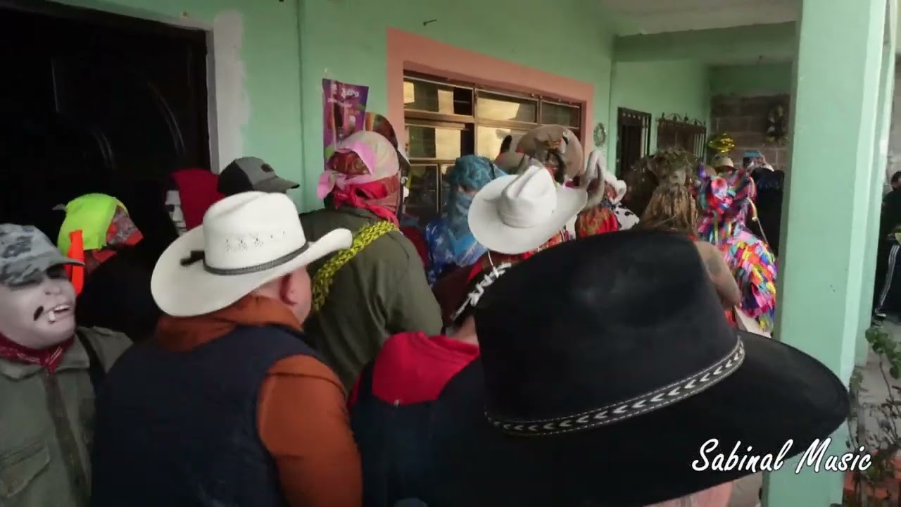 Parada de bandera Zilacatipan 2025 con el Trío Creación Huasteca
