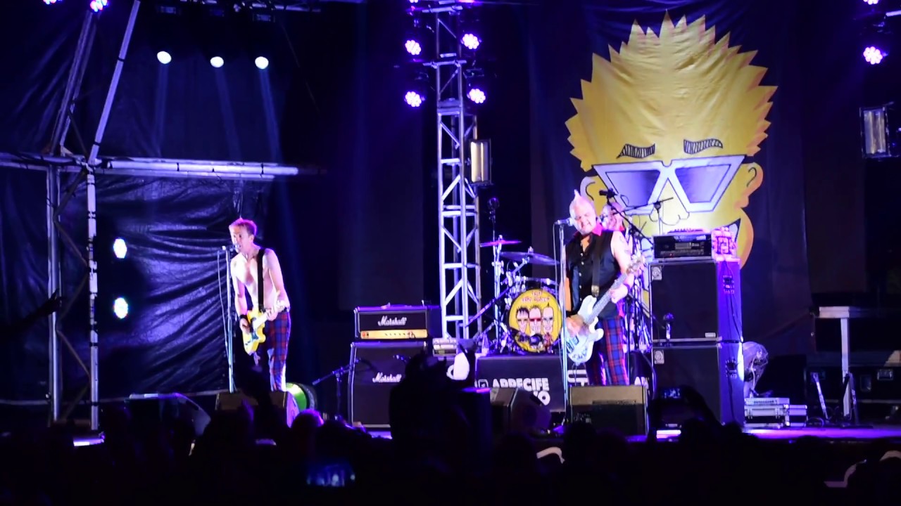 The Toy Dolls - Every Night She Goes To Fino's (Arrecife en Vivo 2018)