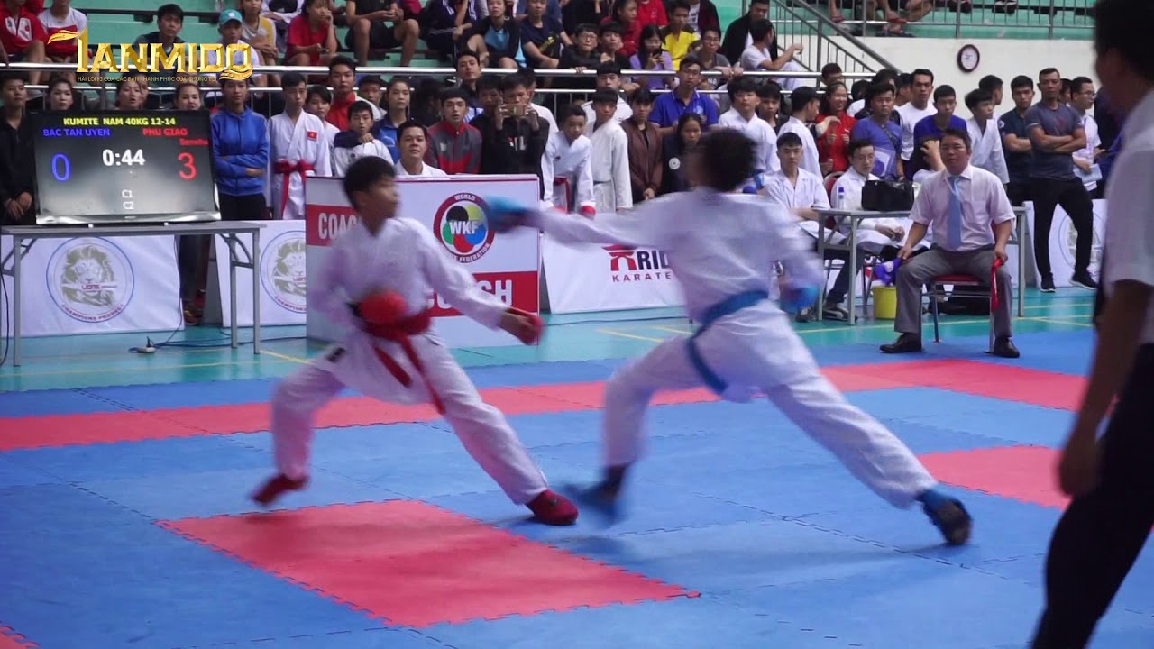 Male Kumite 40kg 12-14 AKA. PHU GIAO - AO. BAC TAN UYEN - Cup Championship Clubs Karatedo Vietnam