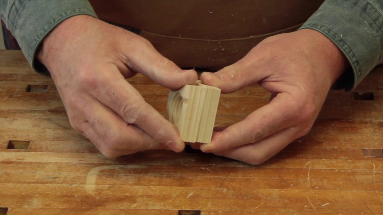 Gluing pieces of wood without clamps