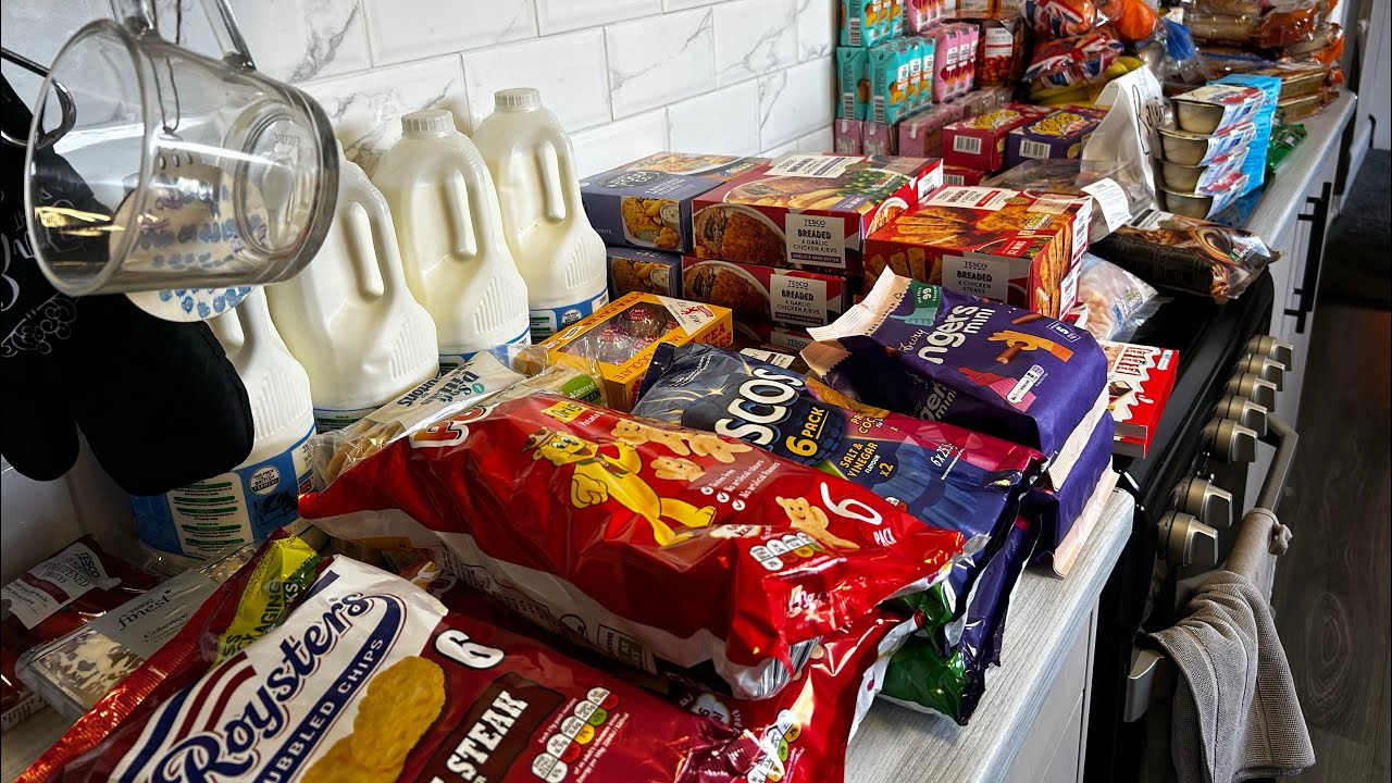 HUGE WEEKLY FOOD HAUL | GROCERY HAUL FOR LARGE UK FAMILY| HITTING 2K 🥳