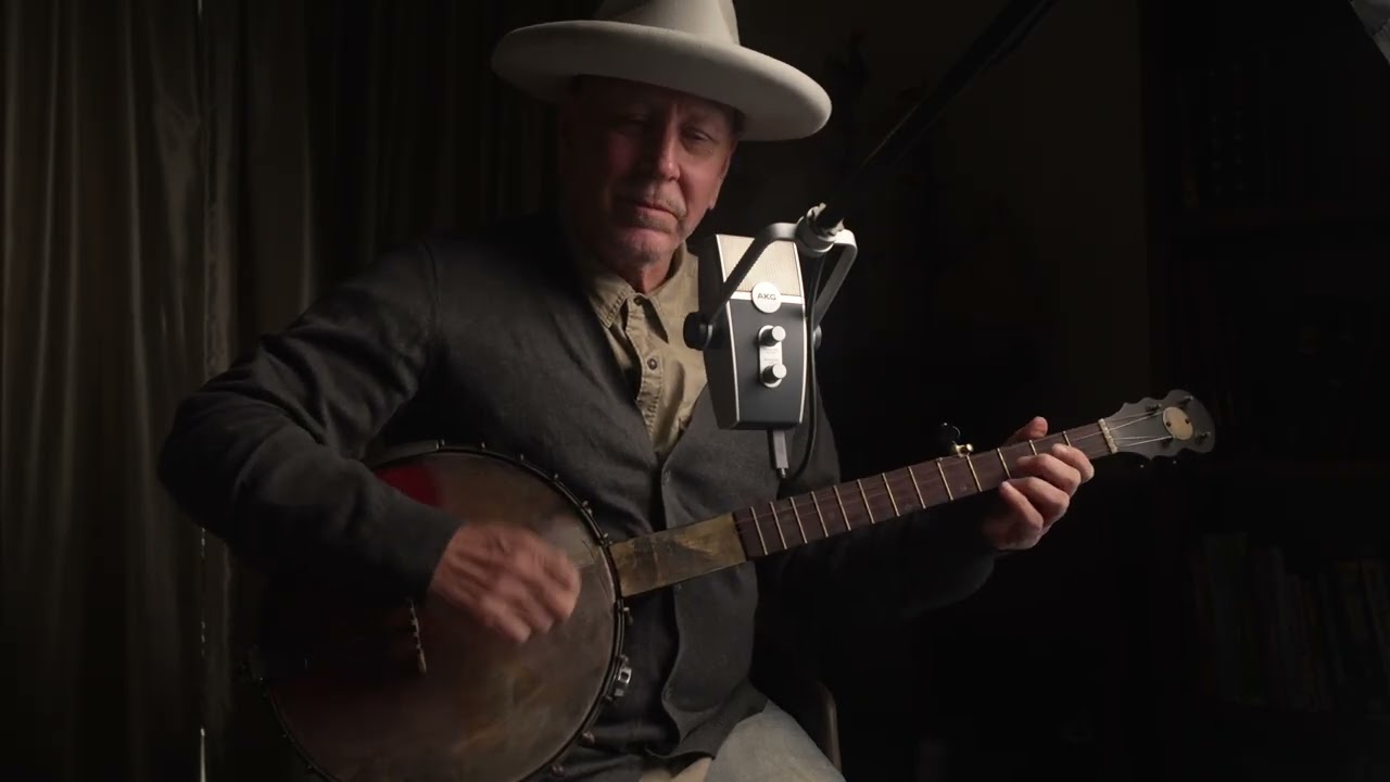 WHEN A COWBOY TRADES HIS SPURS FOR WINGS: Clawhammer banjo style!