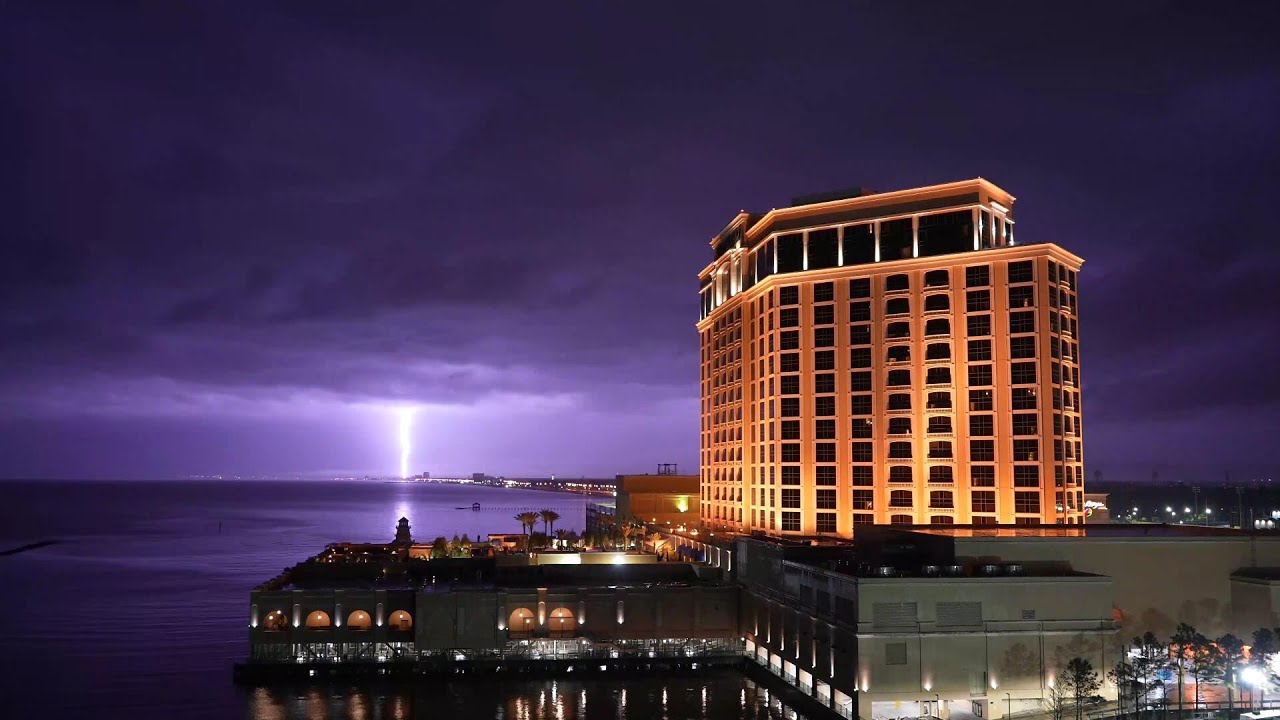 4-15-2021 Biloxi, MS - Overnight Severe Storms - Prolific Cloud to Ground Strikes - Power Flashes