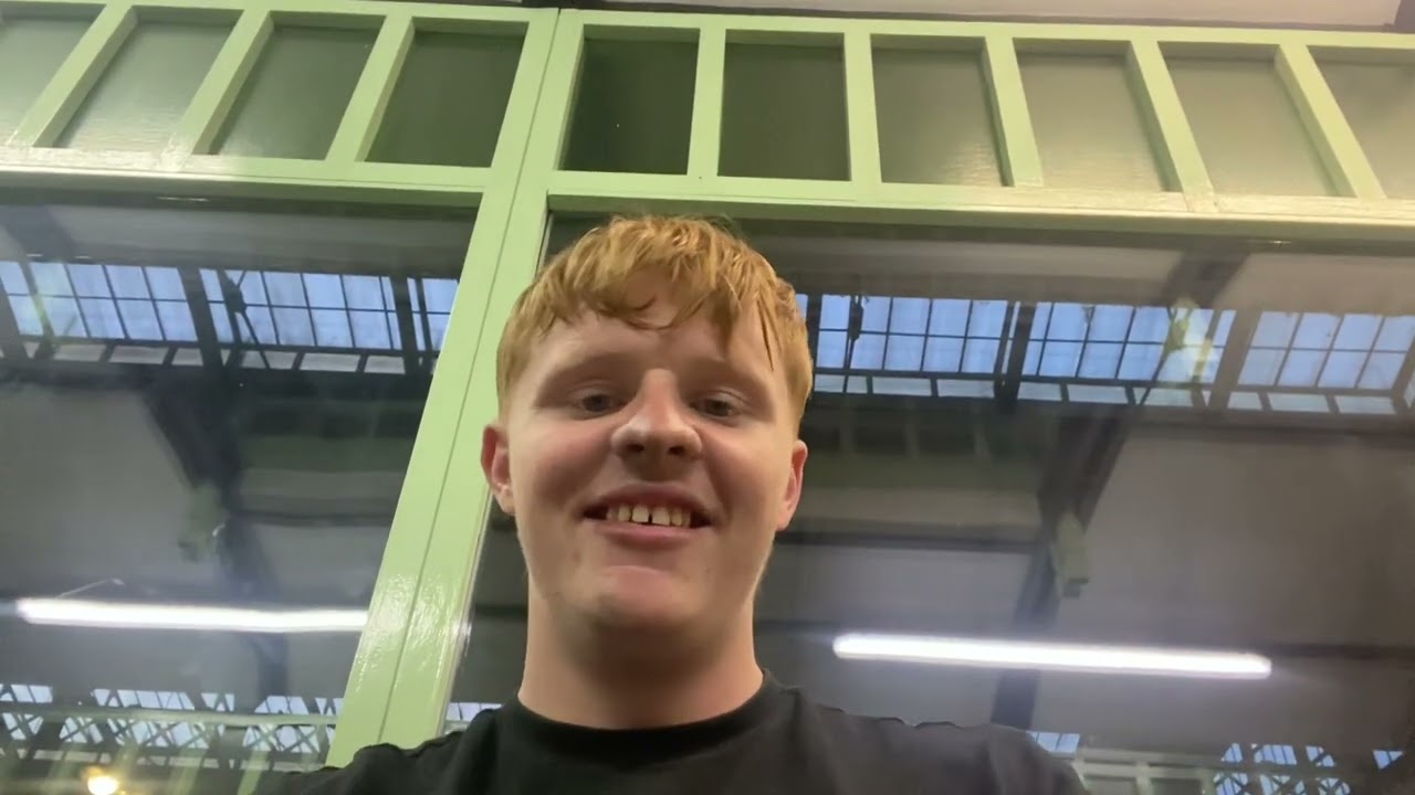 Andy smith is a bottle job