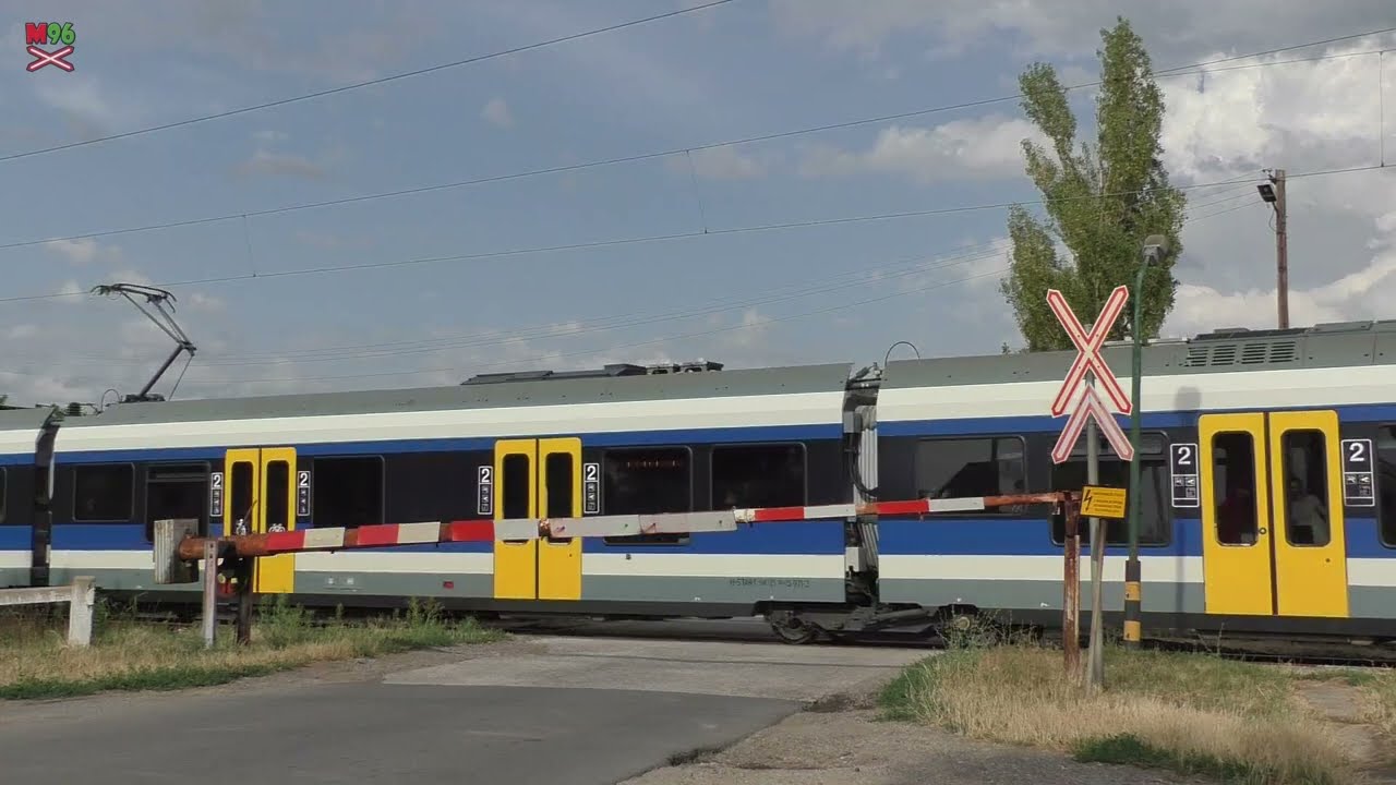 Vasúti átjáró Gyöngyöshalász (H) - 26.7.2025 / Železniční přejezd / Hungarian railroad crossing