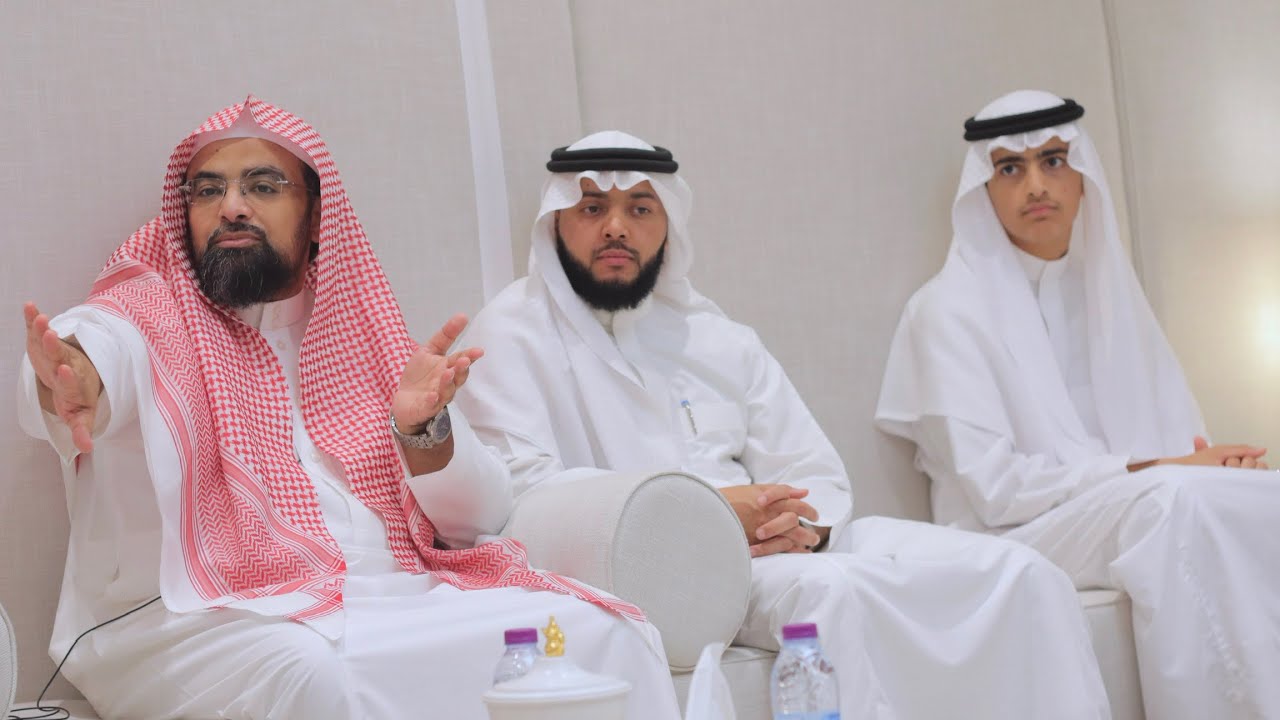 الحفاظ الخاتمين لكتاب الله في مدراس الرواد العالمية في ضيافة الشيخ ناصر القطامي .