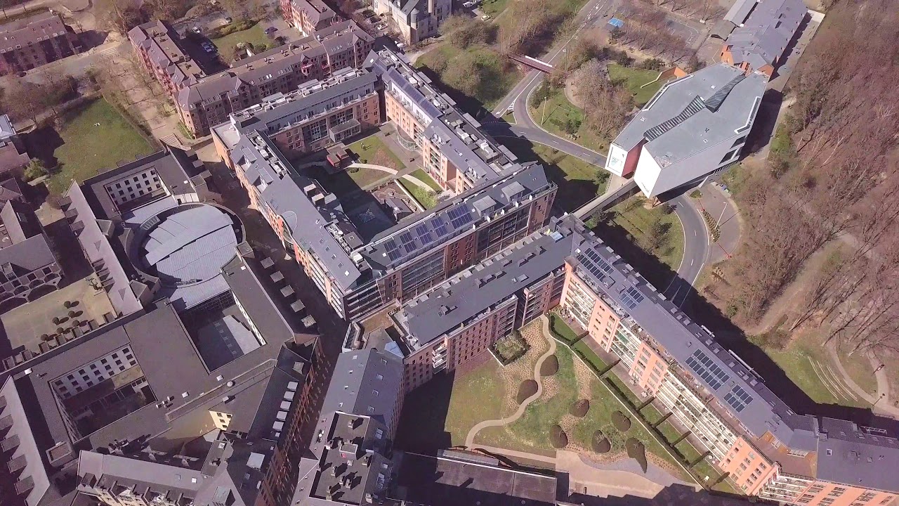 Louvain-la-Neuve - une ville sans peuple